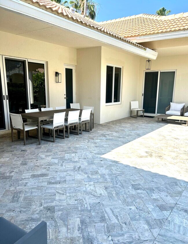 Foto del edificio - 2921 Twin Oaks Way