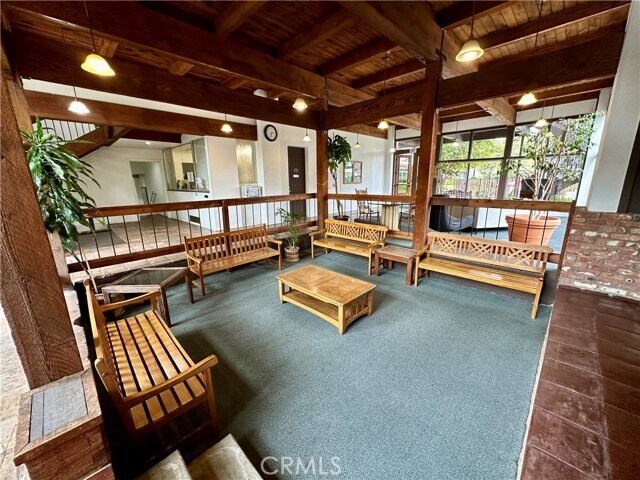 Building Photo - 306 Miraleste Dr