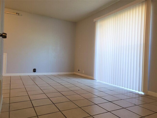 Building Photo - 109 Highland Park Ct