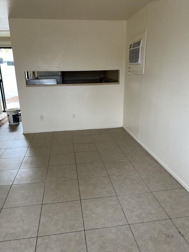 Building Photo - 4520 E Pima St
