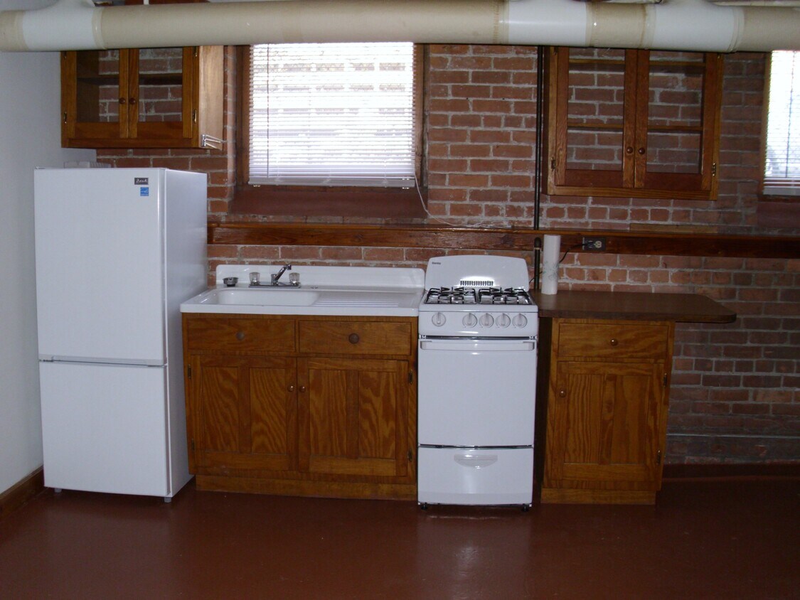 Primary Photo - 51 E Willis St
