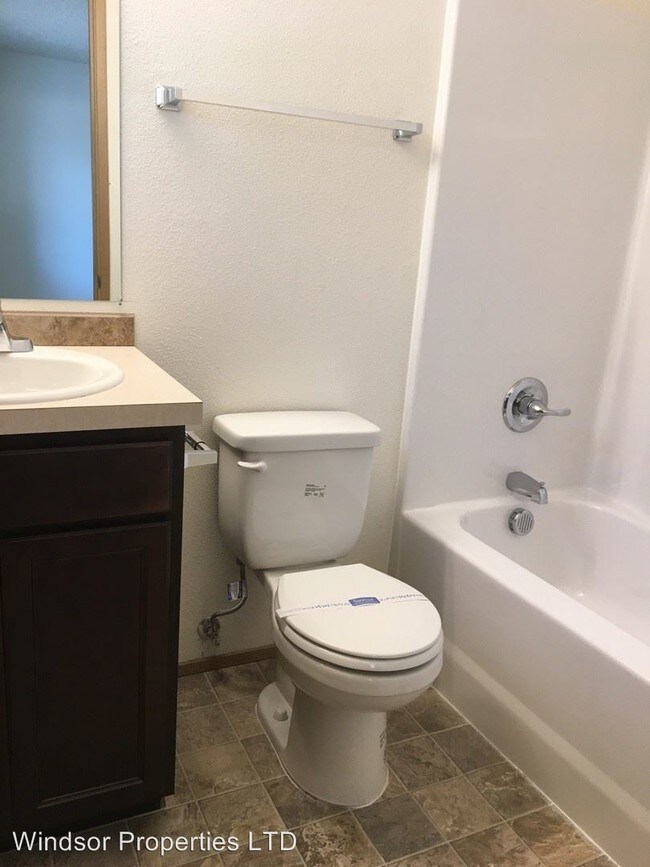 Foto del edificio - 4 br, 2 bath House - 2233 NE Thomas St.
