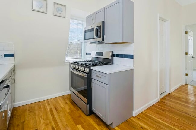 Foto del edificio - 11 Edgemont Rd