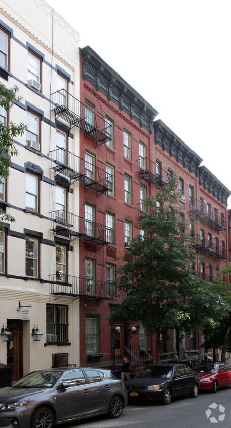 Primary Photo - 229 E 89th St