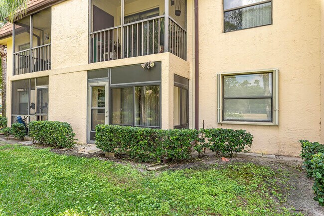 Building Photo - 7101 Golf Colony Ct