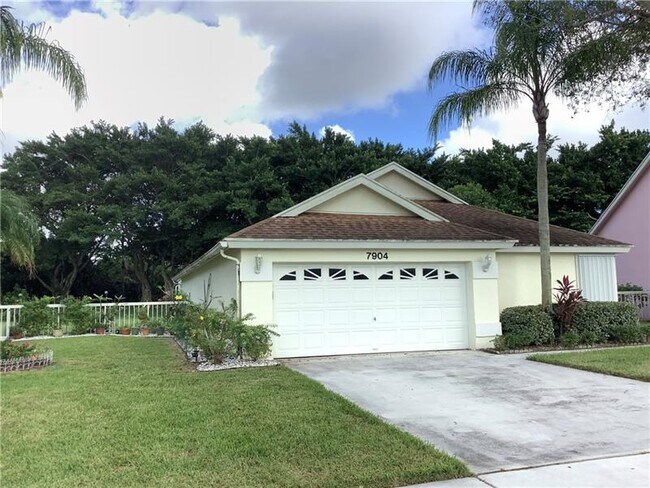 Foto del edificio - 7904 Mansfield Hollow Rd