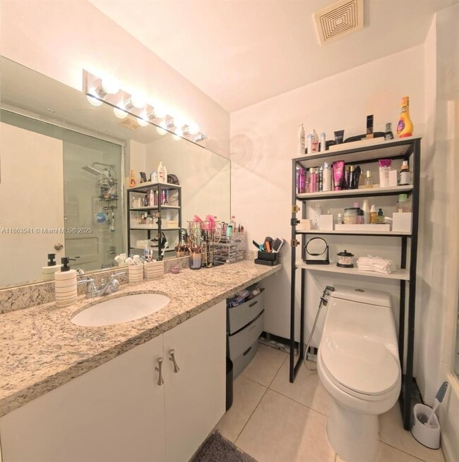 Building Photo - 16652 Hemingway Dr
