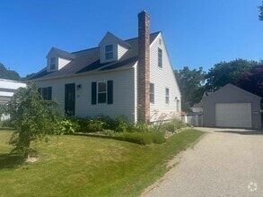 Building Photo - 120 Leach Rd