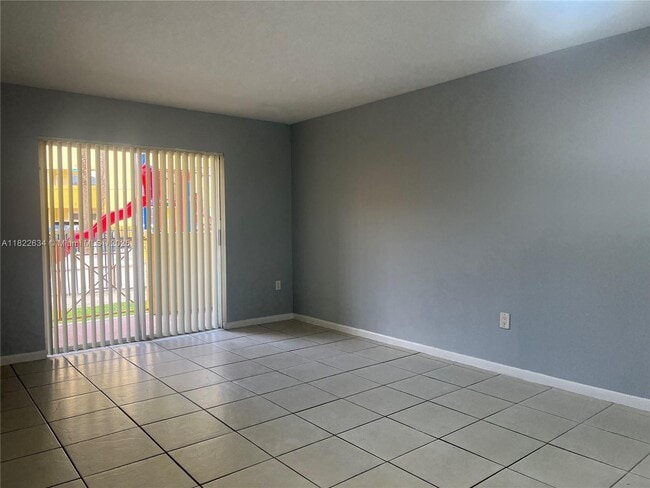 Building Photo - 14931 SW 82nd Ln