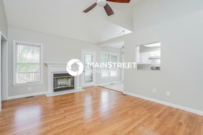 Building Photo - 4 Bedroom Pet-Friendly Home in Hermitage, TN with Main Street Renewal