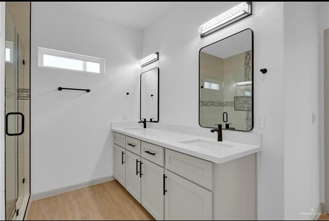 Building Photo - 5928 N Rayo del Sol St
