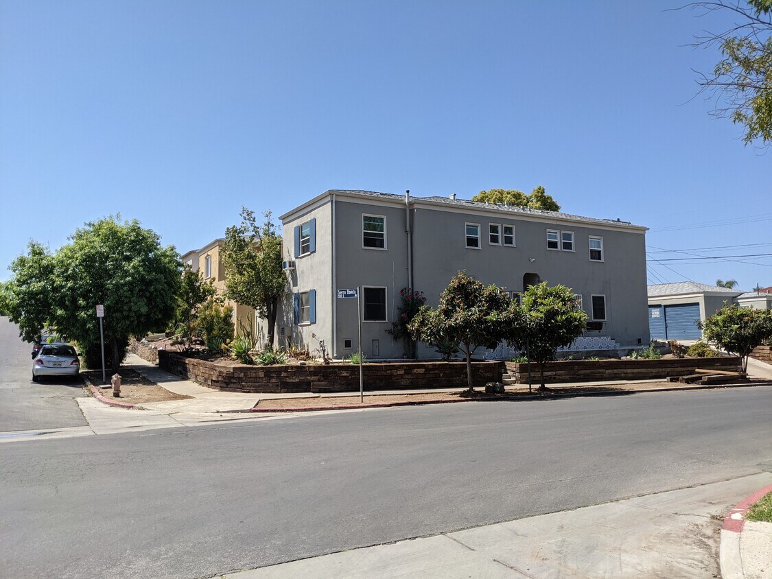 Primary Photo - 1501 S Sierra Bonita Ave