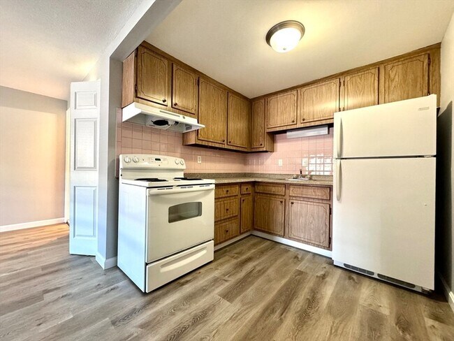 Foto del edificio - 12 Old Colony Ln