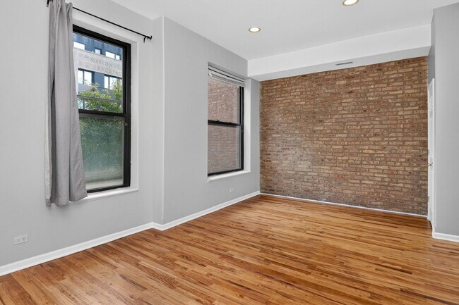 Foto del edificio - 1422 W Taylor St