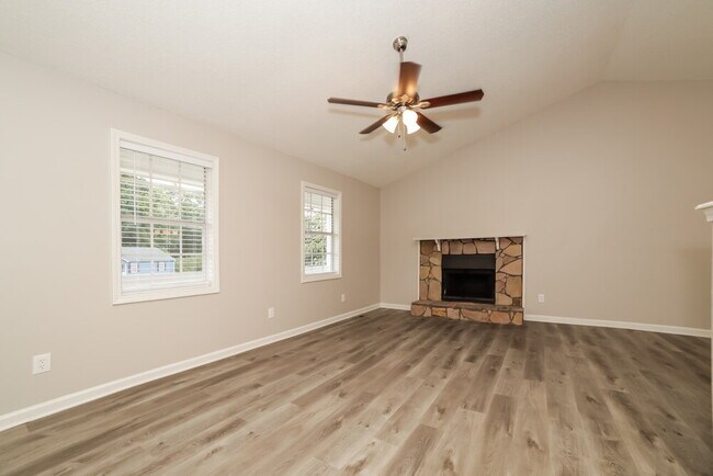 Building Photo - 6245 Pembroke Way