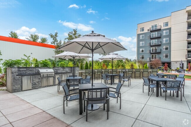 Patio - Nuovo Apartments