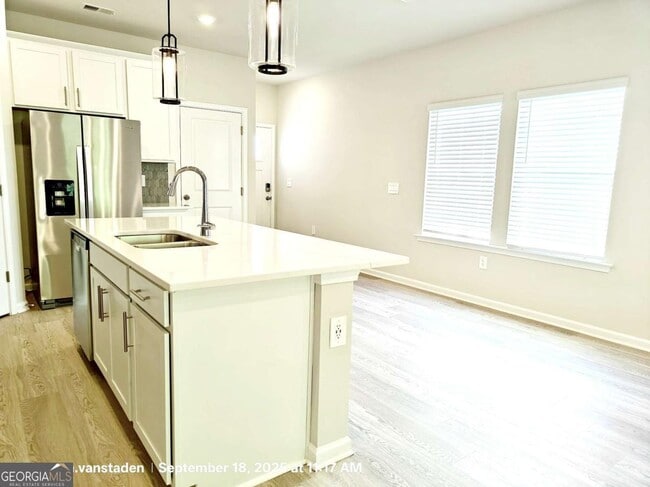 Building Photo - 2111 Avalon Rdg