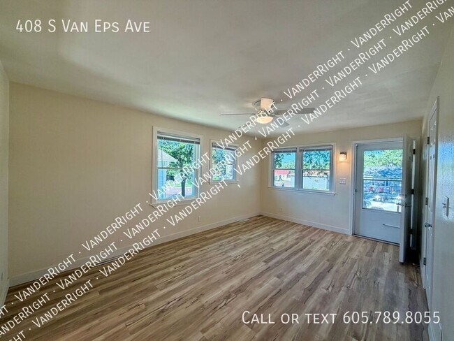 Foto del edificio - 408 S Van Eps Ave