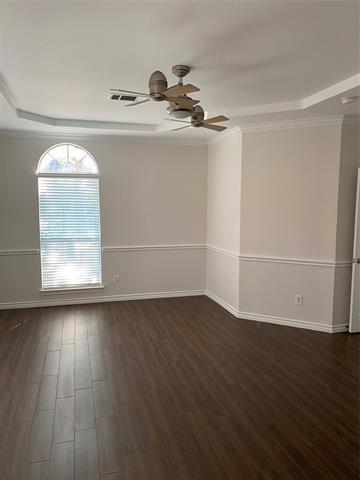 Foto del edificio - 13802 Dutch Hollow Dr