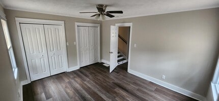 Building Photo - 403 Leola Dr