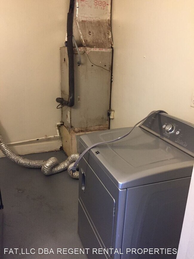 3 br, 1 bath House - 1806 NW 14 AVE - 4