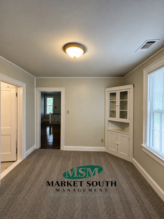 Foto del edificio - 989 E 33rd St