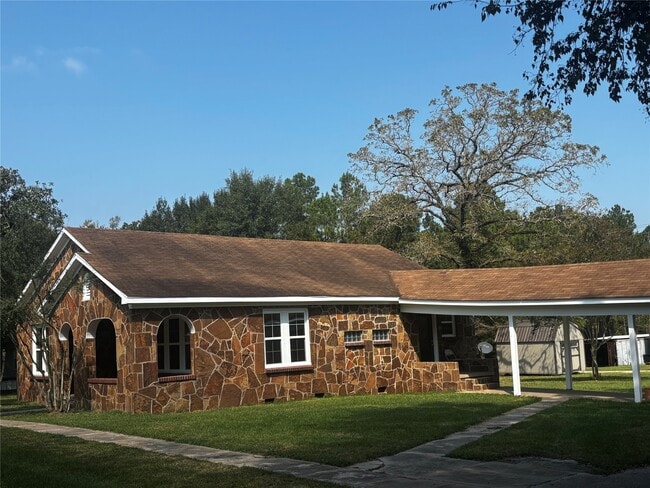 Building Photo - 1671 US-190