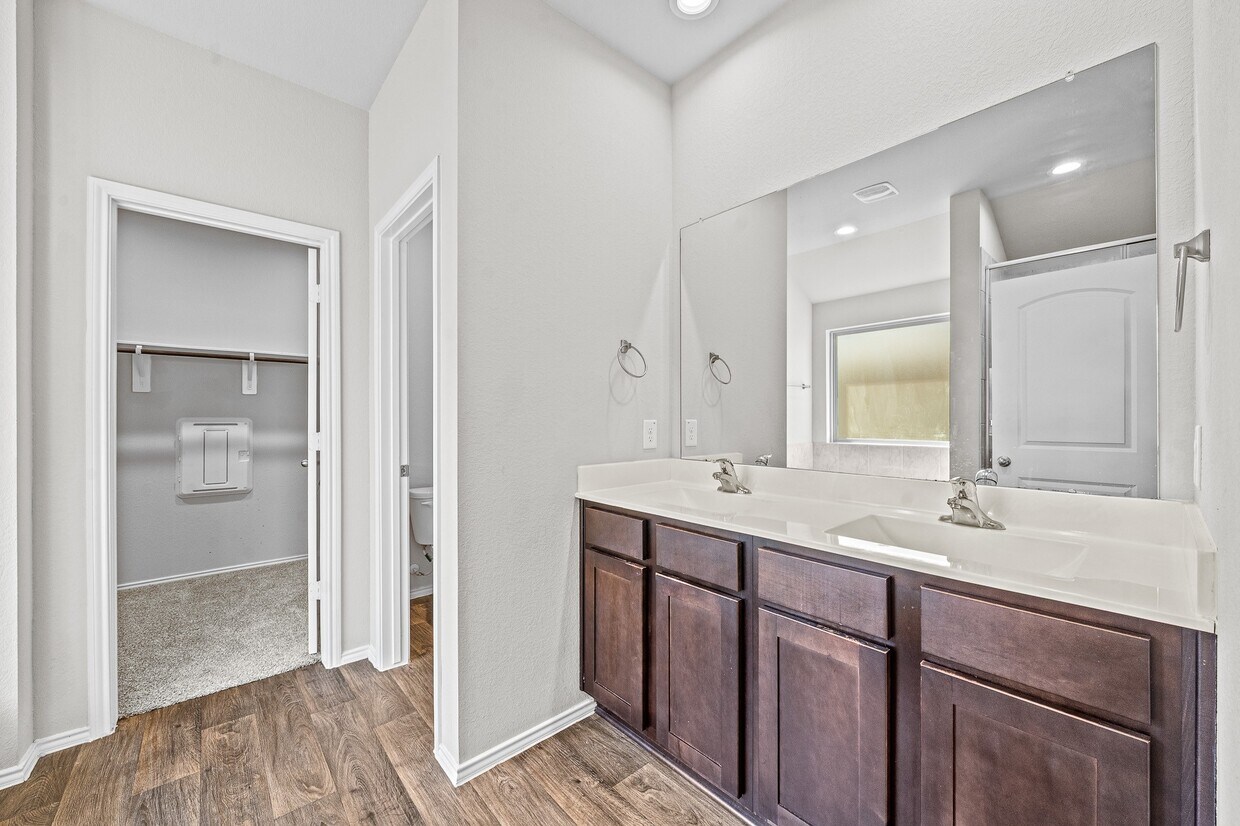 Building Photo - 4314 Verona Hills Ln