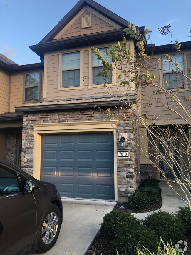 Building Photo - 7010 Butterfly Ct