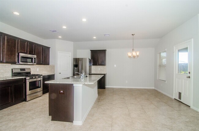 Foto del edificio - 29219 Dunns Creek Ct