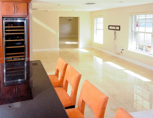 Foto del edificio - 6384 SW 31st St