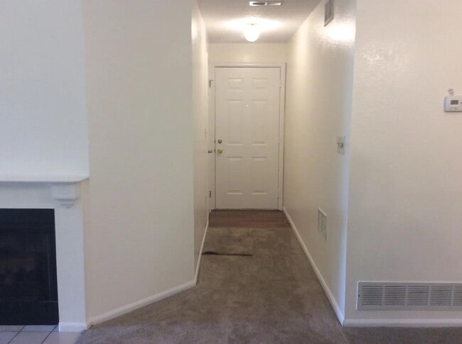 Photo - 2BR Condo With Attached Garage Available F...