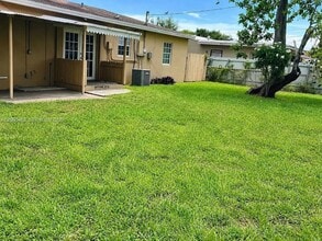 Building Photo - 8924 NW 35th Ct