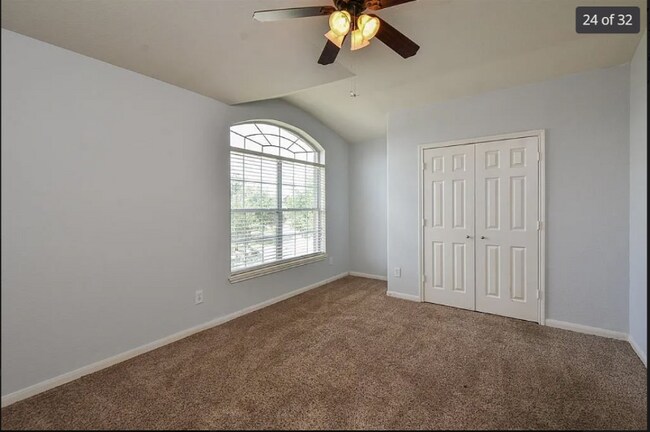 Foto del edificio - 4027 Falvel Cove Dr