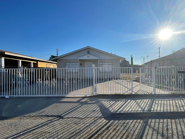 Building Photo - CENTRAL EL PASO LOCATION