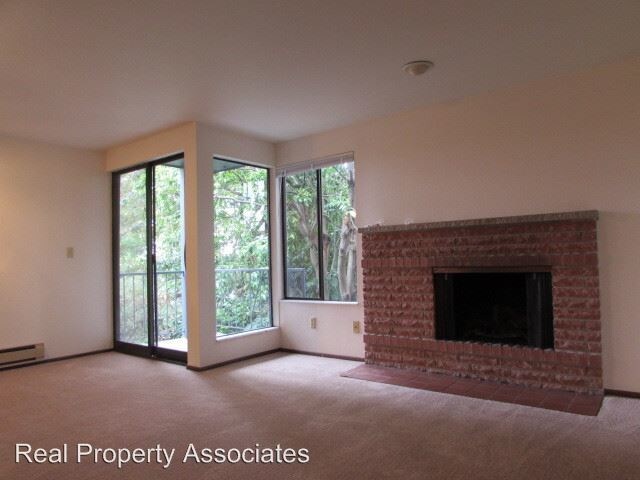 Primary Photo - 3428 25th Ave W