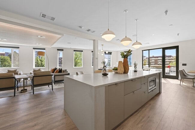 Building Photo - Frameline Apartments