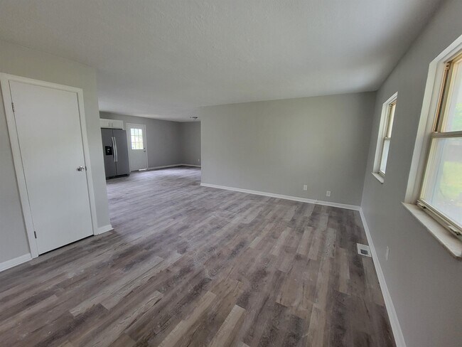 Building Photo - 3054 Wadsworth Ct