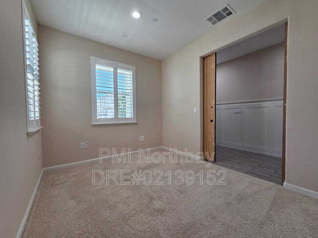 Foto del edificio - 308 Aster St