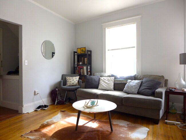 Foto del edificio - 74 Naples Rd