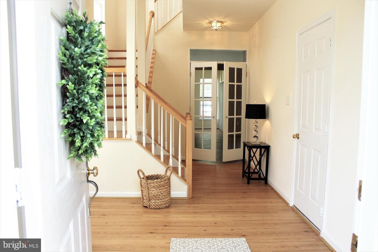 Foto principal - 13112 Park Crescent Cir