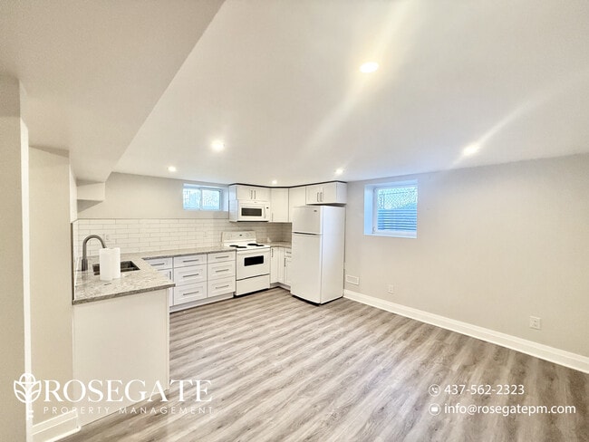Building Photo - Renovated 1-Bedroom + Den Basement Apartme...