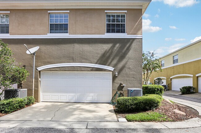 Foto del edificio - 7435 Arlington Grove Cir