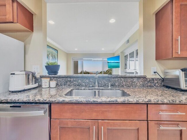 Foto del edificio - 29600 Island View Dr