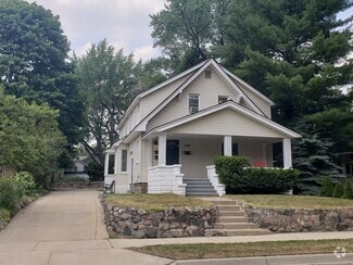 Building Photo - 133 Terry Ave