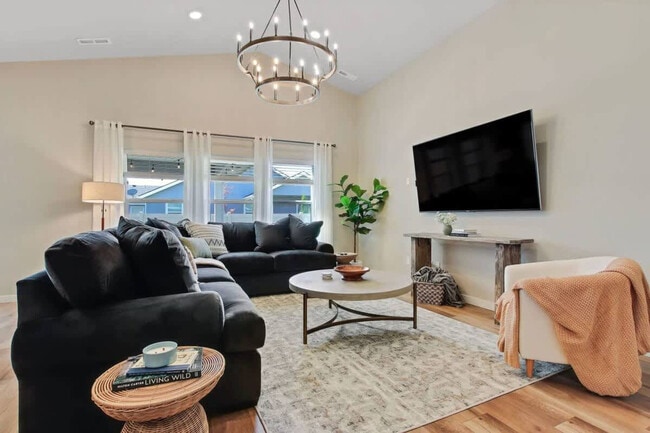 Building Photo - 187 W Waukesha St