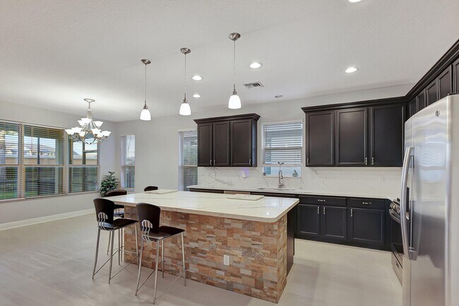 Building Photo - 11532 SW Mountain Ash Cir