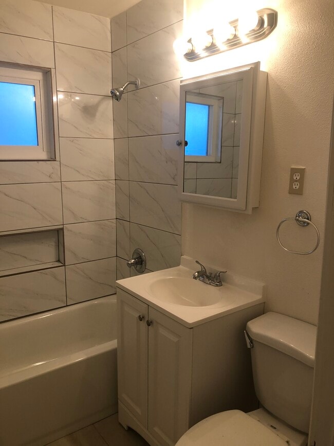 Bathroom - 4859 Canoga St