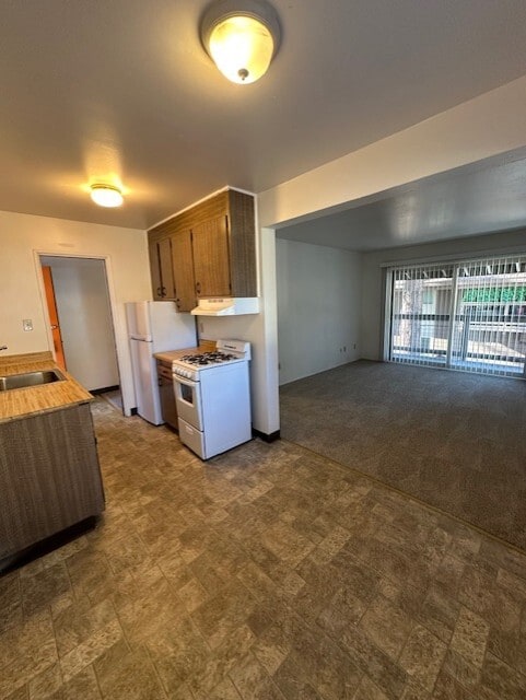 Foto del edificio - 3728 Primrose Rd
