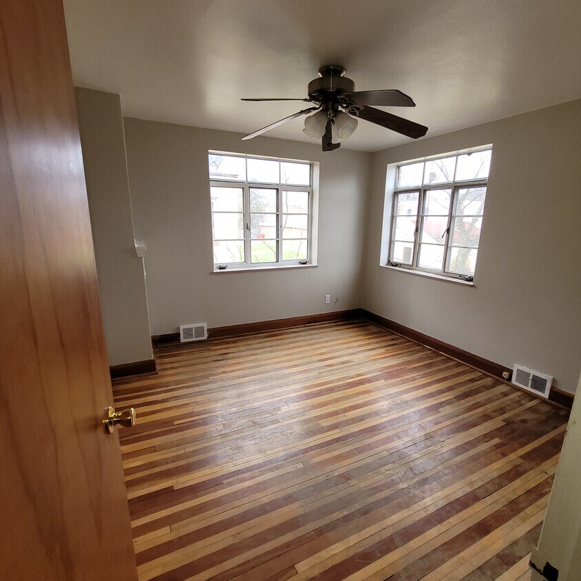 Bedroom 2 - 4235 Chester Dr